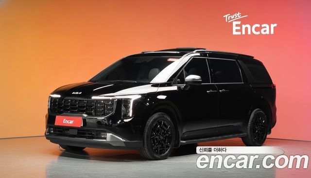 Kia Canival 2025 — photo 1