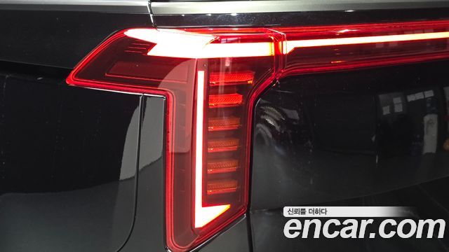 Kia Canival 2025 — photo 9