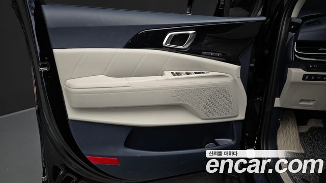 Kia Canival 2025 — photo 14