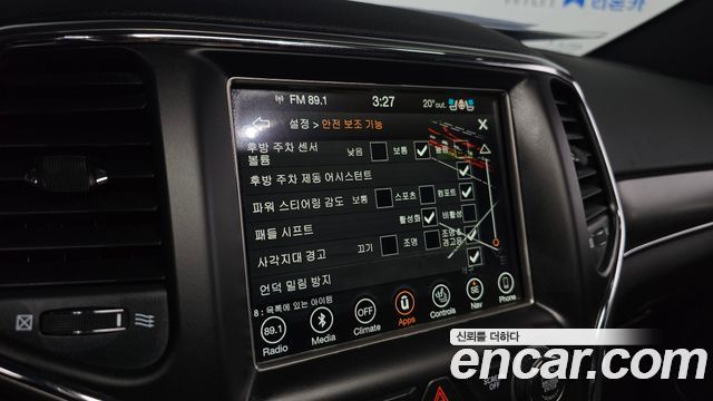 Jeep Cherokee 2018 — photo 21