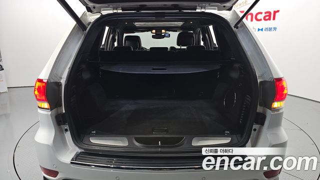 Jeep Cherokee 2018 — photo 30