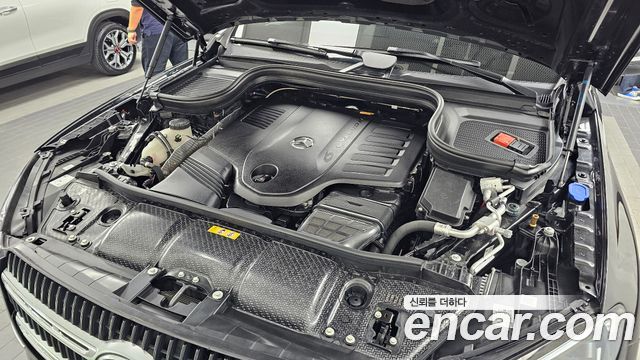 Mercedes-Benz GLE-Class 2026 — photo 6