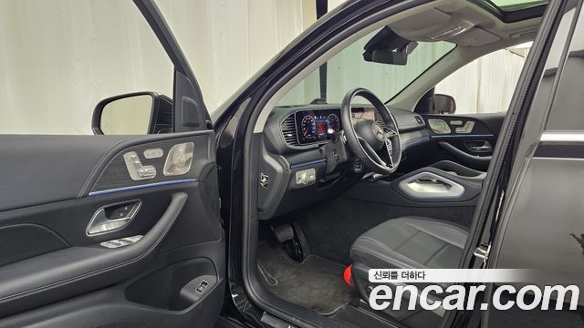 Mercedes-Benz GLE-Class 2026 — photo 13