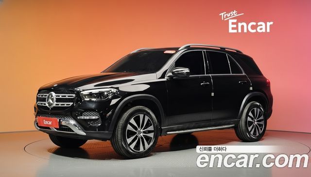 Mercedes-Benz GLE-Class 2026 — photo 1