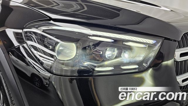 Mercedes-Benz GLE-Class 2026 — photo 8