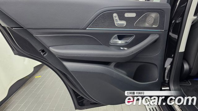 Mercedes-Benz GLE-Class 2026 — photo 15