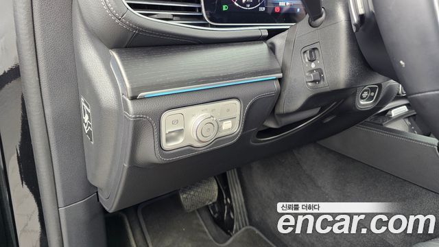Mercedes-Benz GLE-Class 2026 — photo 27