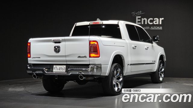 Dodge Ram Pick Up 2020 — photo 2