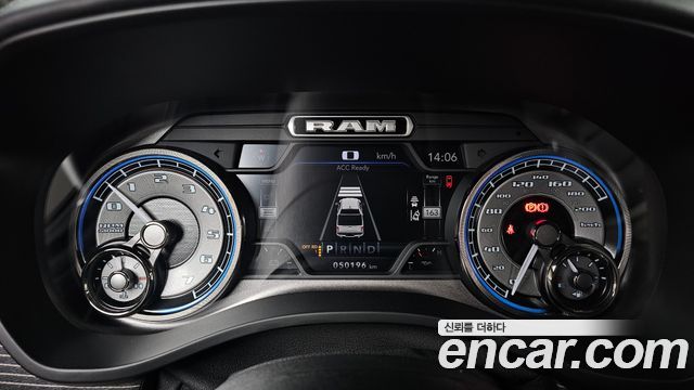 Dodge Ram Pick Up 2020 — photo 11