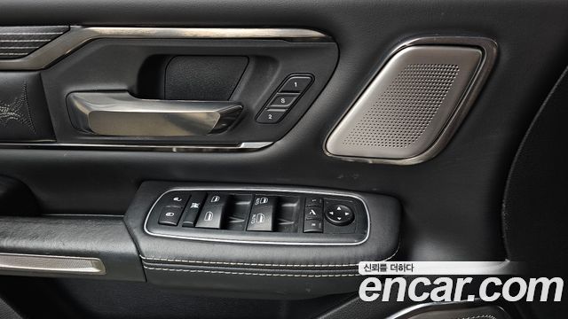 Dodge Ram Pick Up 2020 — photo 26