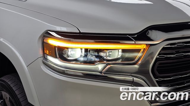 Dodge Ram Pick Up 2020 — photo 8