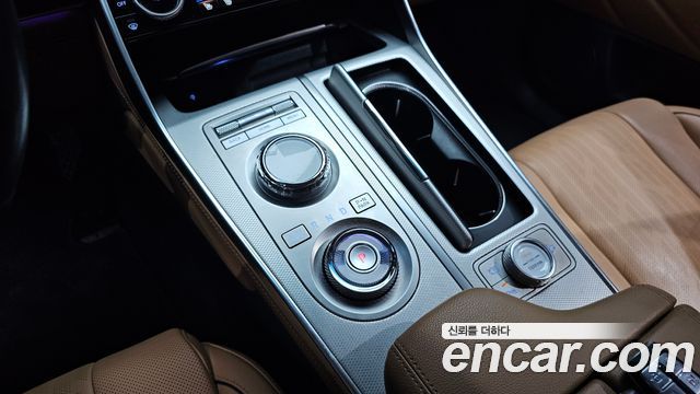 Genesis GV80 2023 — photo 12