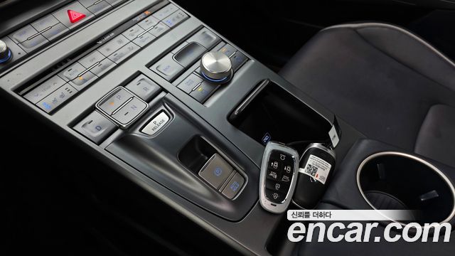 Hyundai Nexo 2023 — photo 12