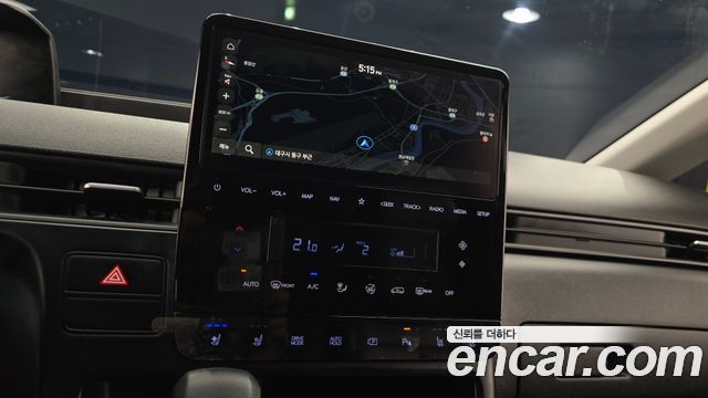 Hyundai Staria 2025 — photo 19