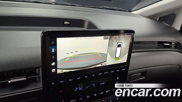 Hyundai Staria 2025 — photo 20