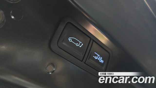 Hyundai Staria 2025 — photo 26