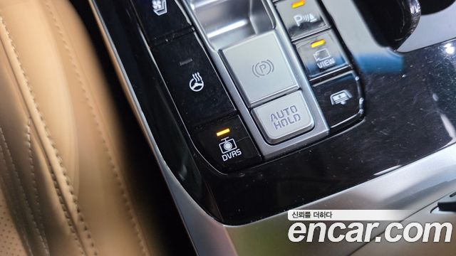 Kia K7 2020 — photo 24