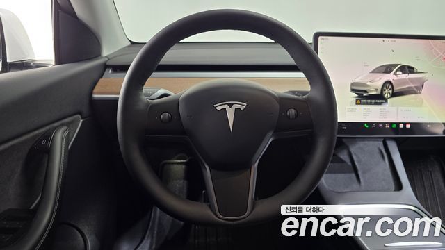 Tesla Model Y 2022 — photo 20