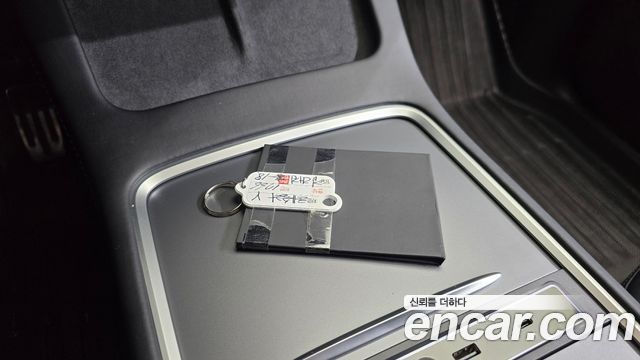 Tesla Model Y 2022 — photo 22