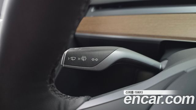 Tesla Model Y 2022 — photo 26