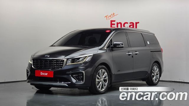 Kia Canival 2020 — photo 1
