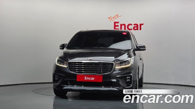 Kia Canival 2020 — photo 3