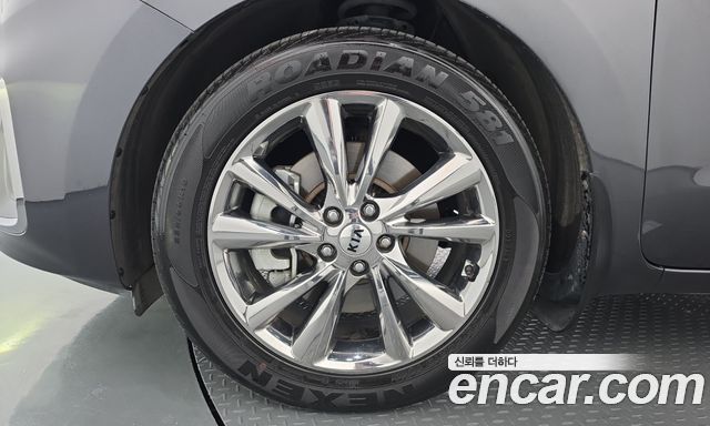 Kia Canival 2020 — photo 5