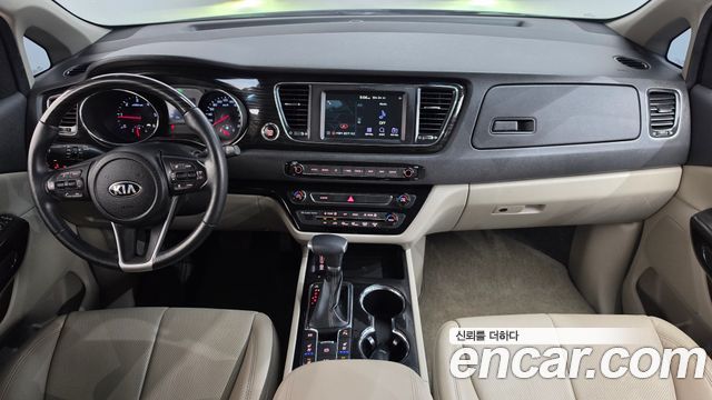 Kia Canival 2020 — photo 10
