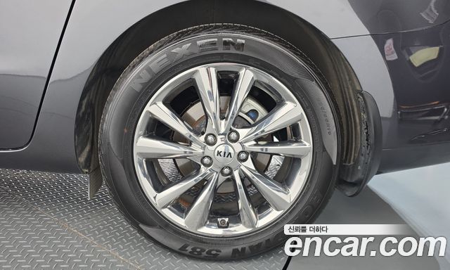 Kia Canival 2020 — photo 7