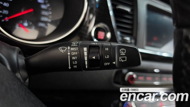 Kia Canival 2020 — photo 27