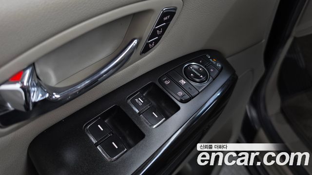 Kia Canival 2020 — photo 28