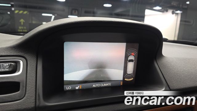 Volvo XC70 2015 — photo 15