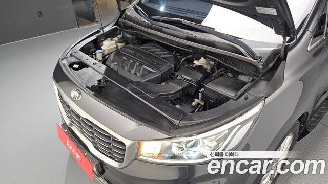 Kia Canival 2019 — photo 6