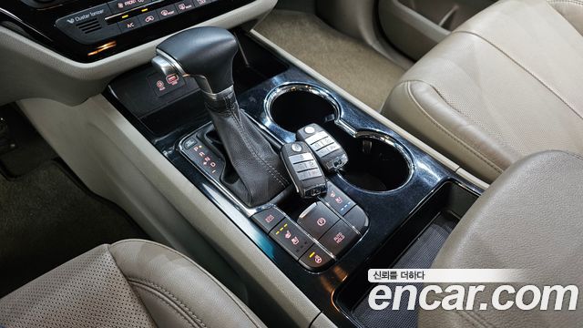 Kia Canival 2019 — photo 12