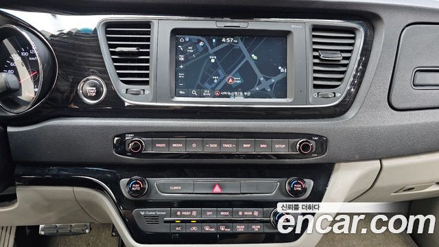 Kia Canival 2019 — photo 20