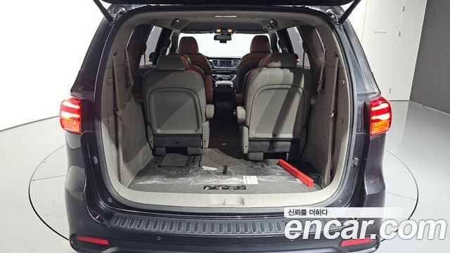 Kia Canival 2019 — photo 32