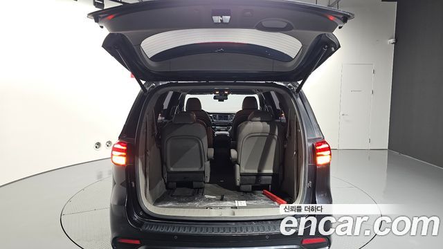 Kia Canival 2019 — photo 33