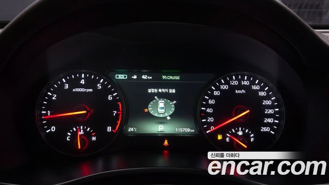Kia K7 2017 — photo 11
