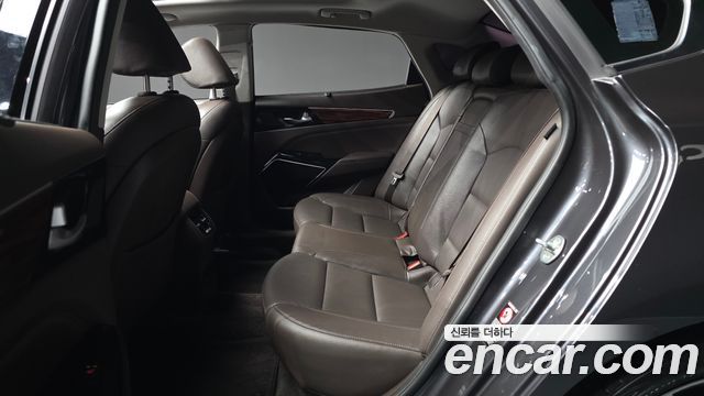 Kia K7 2017 — photo 17