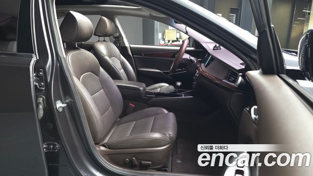 Kia K7 2017 — photo 18
