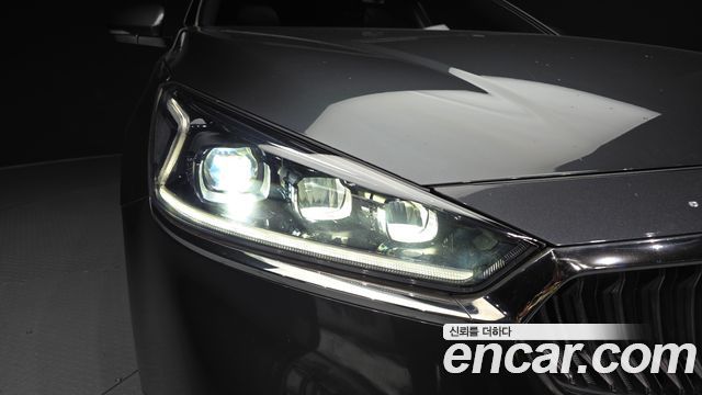 Kia K7 2017 — photo 8