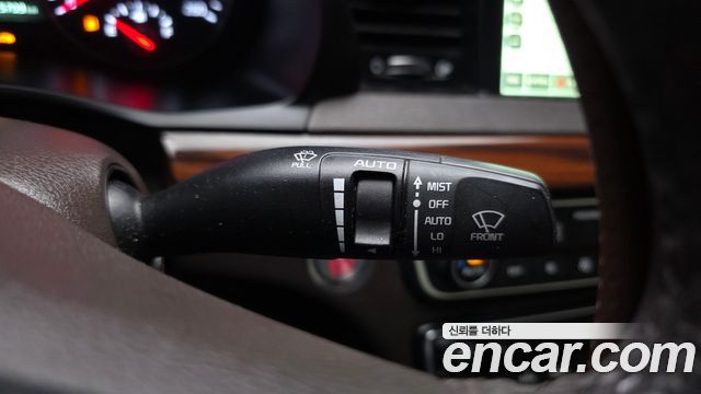 Kia K7 2017 — photo 27