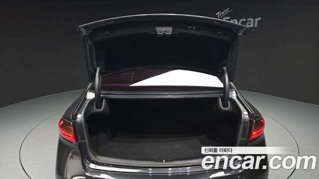 Kia K7 2017 — photo 32