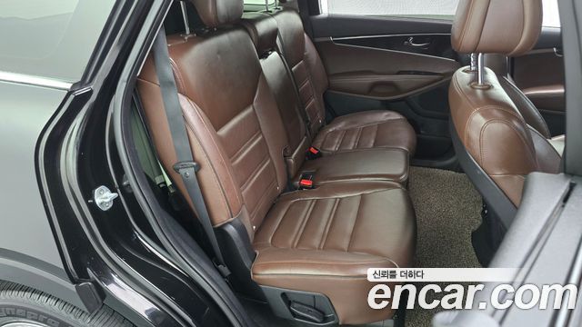 Kia Sorento 2016 — photo 17