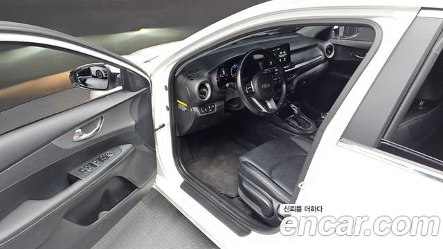 Kia K3 2019 — photo 17