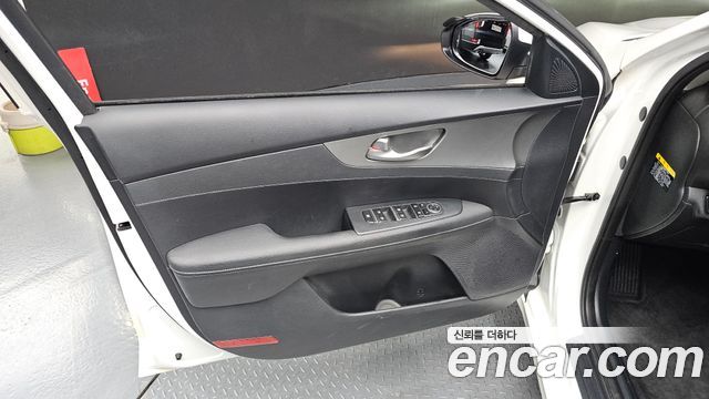 Kia K3 2019 — photo 14
