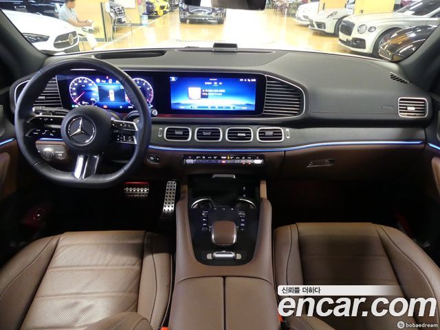 Mercedes-Benz GLS-Class 2025 — photo 7