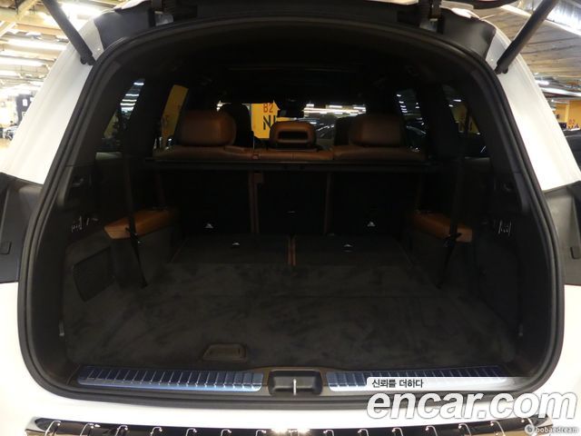 Mercedes-Benz GLS-Class 2025 — photo 20