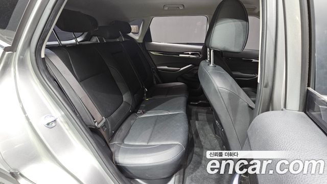 Kia Seltos 2023 — photo 17