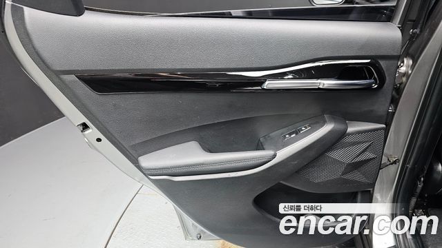 Kia Seltos 2023 — photo 15